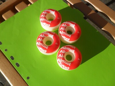 FAST ROT/WEISS 52MM SKATEBOARD ROLLEN 99A  UK EBAYER & Einmann Band 21 Jahre