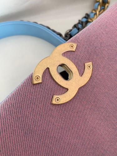 Chanel 19 24C 2Way Shoulder Bag Gradation Denim Special Edition pink blue - Picture 16 of 21