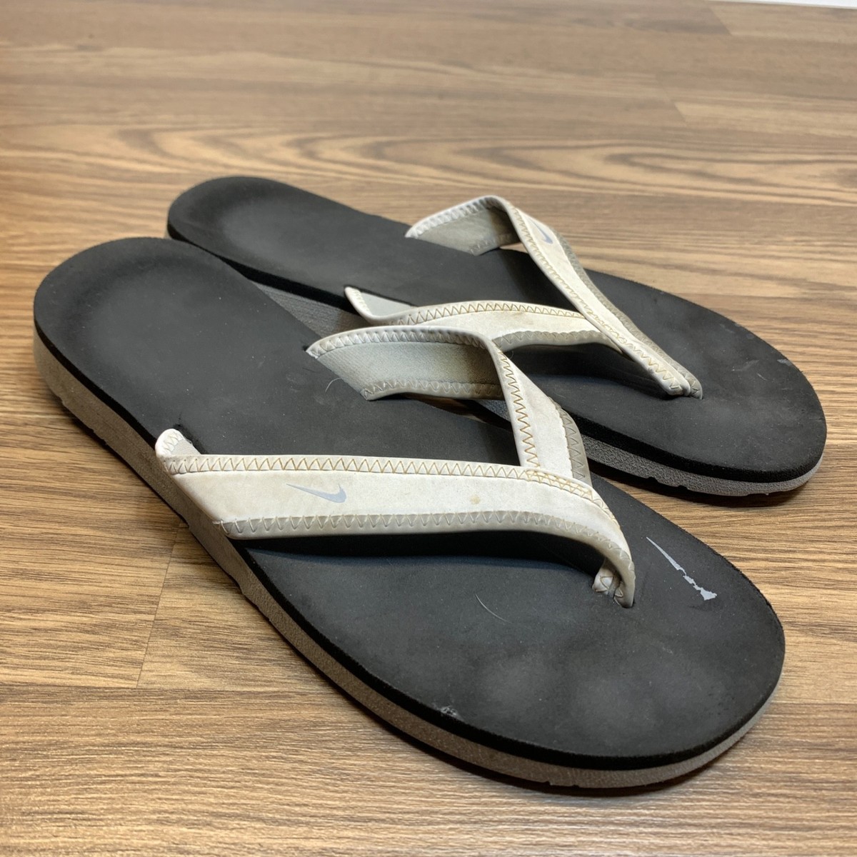 Nike Celso White Flip Flops Women’s Shoes Size Sandals 314870