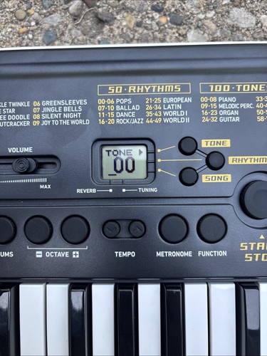 Casio SA-51 32-Key Mini Portable Keyboard Black - Picture 2 of 8