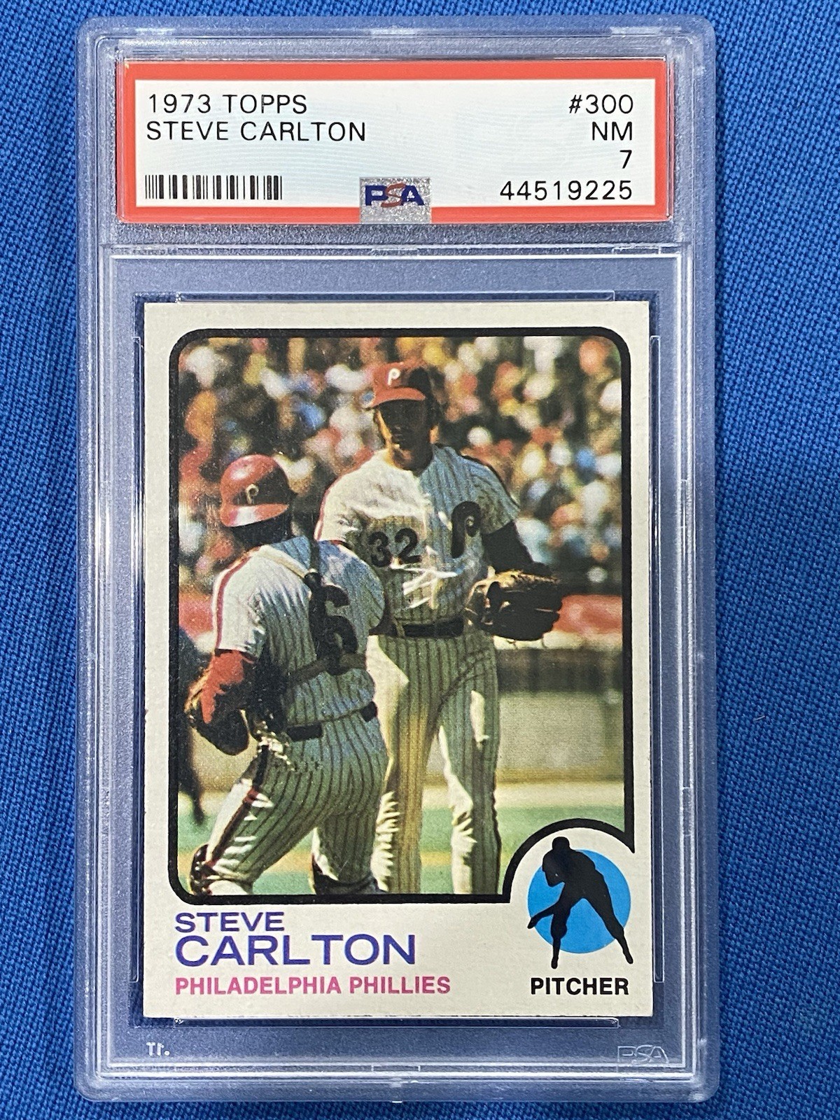 1973 TOPPS #300 STEVE CARLTON PSA 7