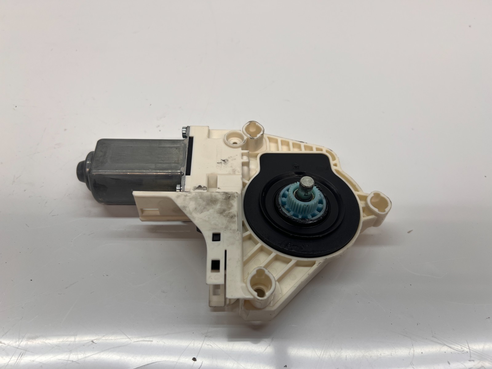 LAMBORGHINI AVENTADOR PASSENGER RIGHT RH DOOR WINDOW TRACK MOTOR OEM 8K0959802B
