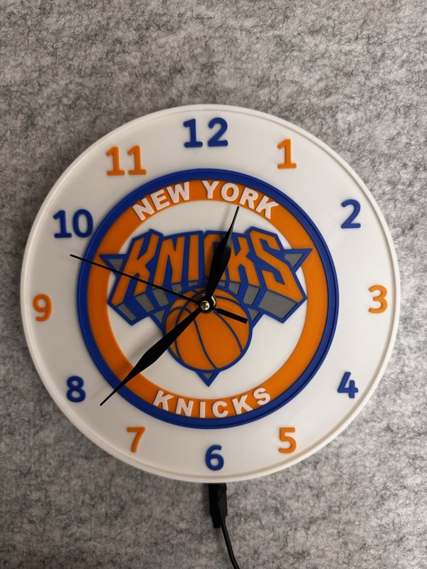 New York Knicks Round Analog Standard Wall Clock Arabic Numerals White Blue LED 