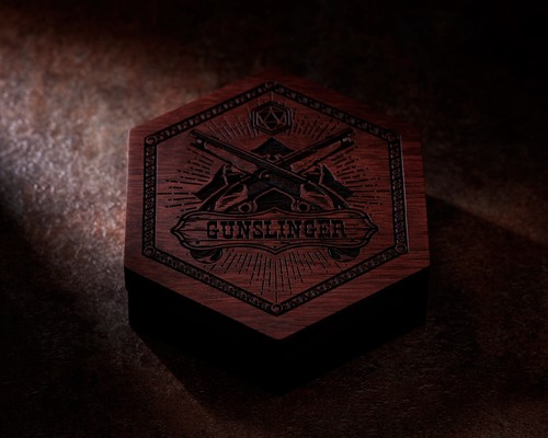 Pistolero | Caja de dados DnD | MADERA DE NOGAL NEGRO | Bóveda de dados | Juego de dados DnD - Imagen 4 de 5