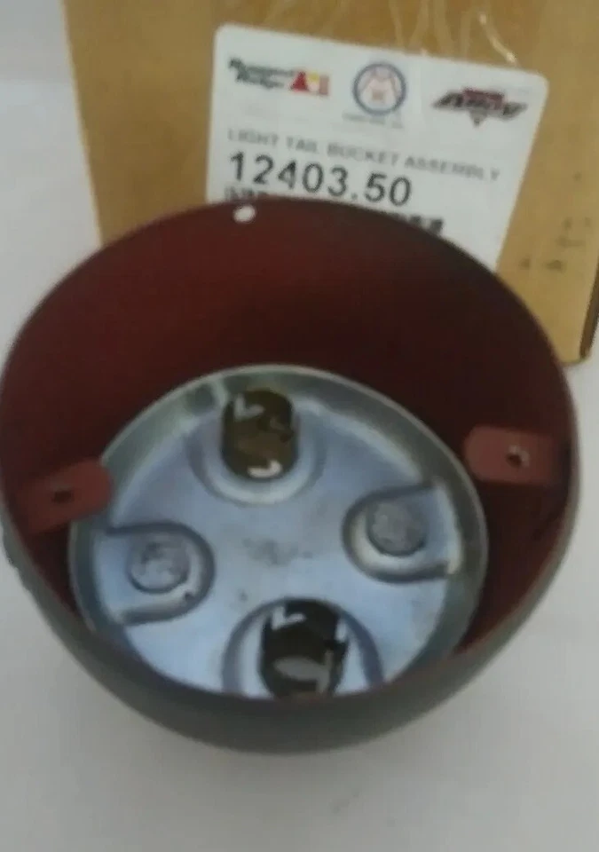 Jeep 46-75 Cj Bucket Tail Light Rh=Lh  X 12403.50 - Image 2 of 3
