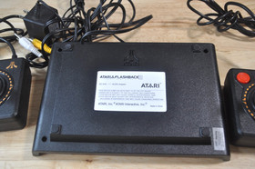 Atari Flashback 2 Game Console W/ 40 Built-In Game & 2 Controllers *Pre-Owned*