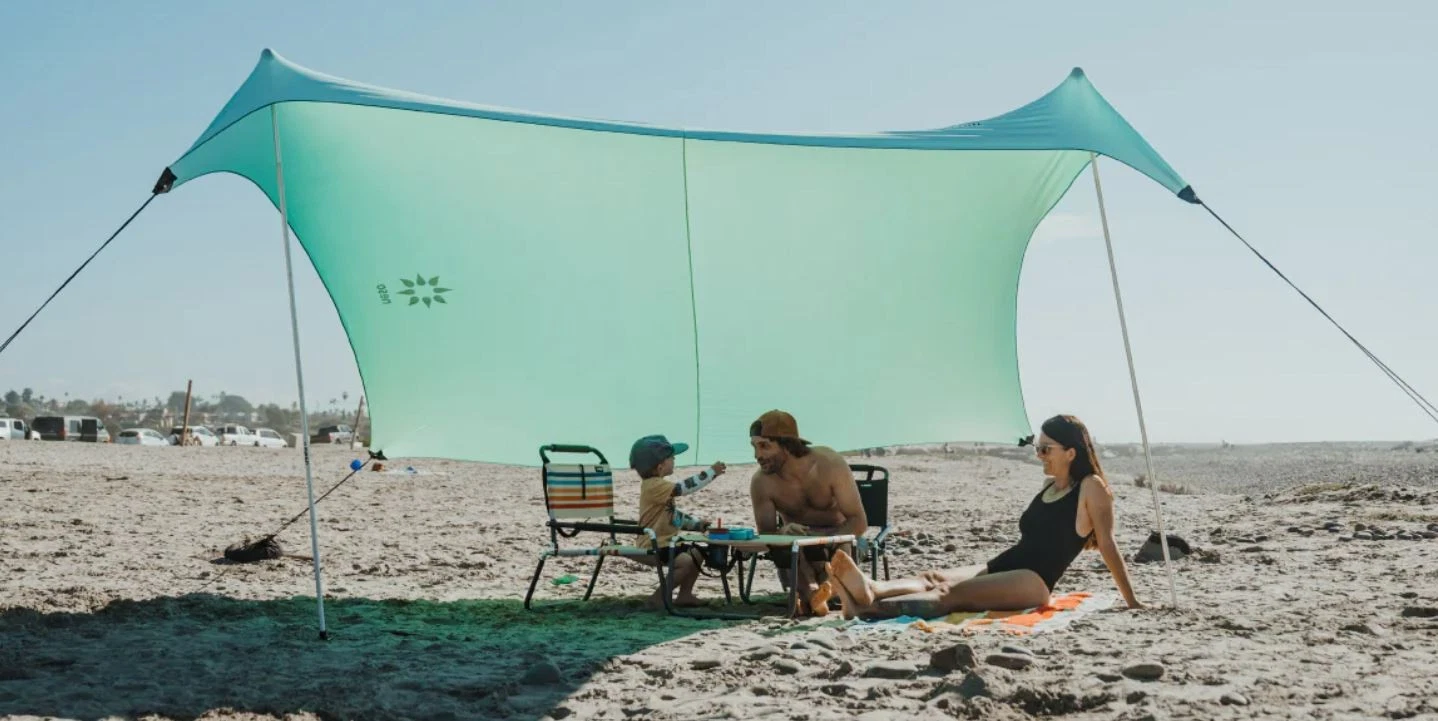 Neso Grande Beach Tent with Sand Anchors Portable Sun Shelter Teal EUC blue