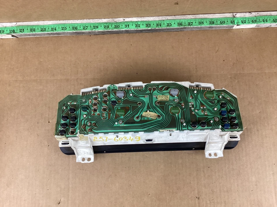 1995 - 1997 年马自达 626 速度表仪表组 — 第 3/4 张图片