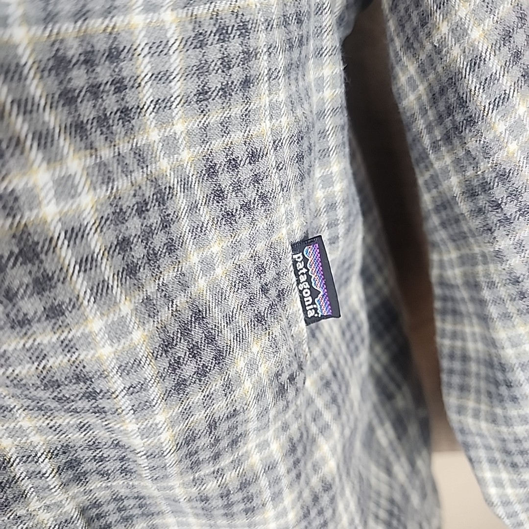 Patagonia Organic Cotton Men's Gray Plaid Long Sleeve Button Down Shirt Size L thumbnail 5