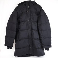 Aritzia The Super Puff Mid cliMATTE Puffer Ja...
