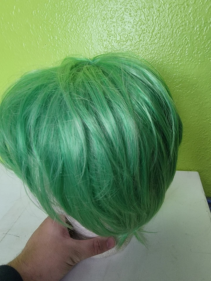 Moda Corto Verde Claro Recto Mujeres Juegos con disfraces Anime Peluca de Pelo Gorra Beetlejuice Foto 3 de 4