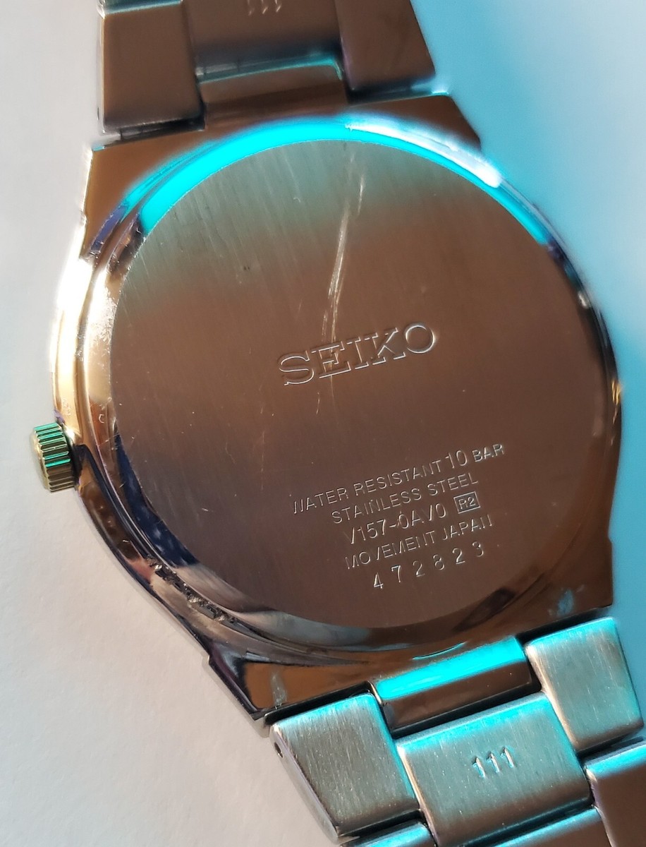 SEIKO ダイバーズウォッチ　sne373p1 V157-0AS0 Seiko Solar Analogue 200m Diver's Watch. Boxed with papers. Case