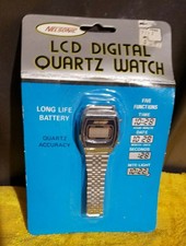 nelsonic lcd quartz watch