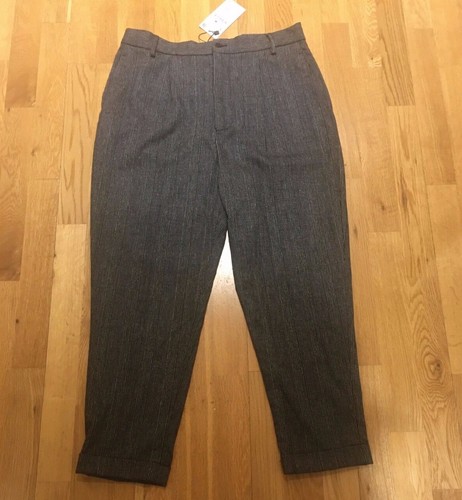 BRAND NEW Three Quarter Length Trousers 