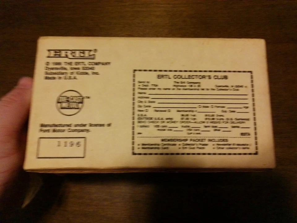 ERTL 1953 Ford NAA Golden Jubilee Tractor Collectors Series NEW IN BOX - Image 3 of 4