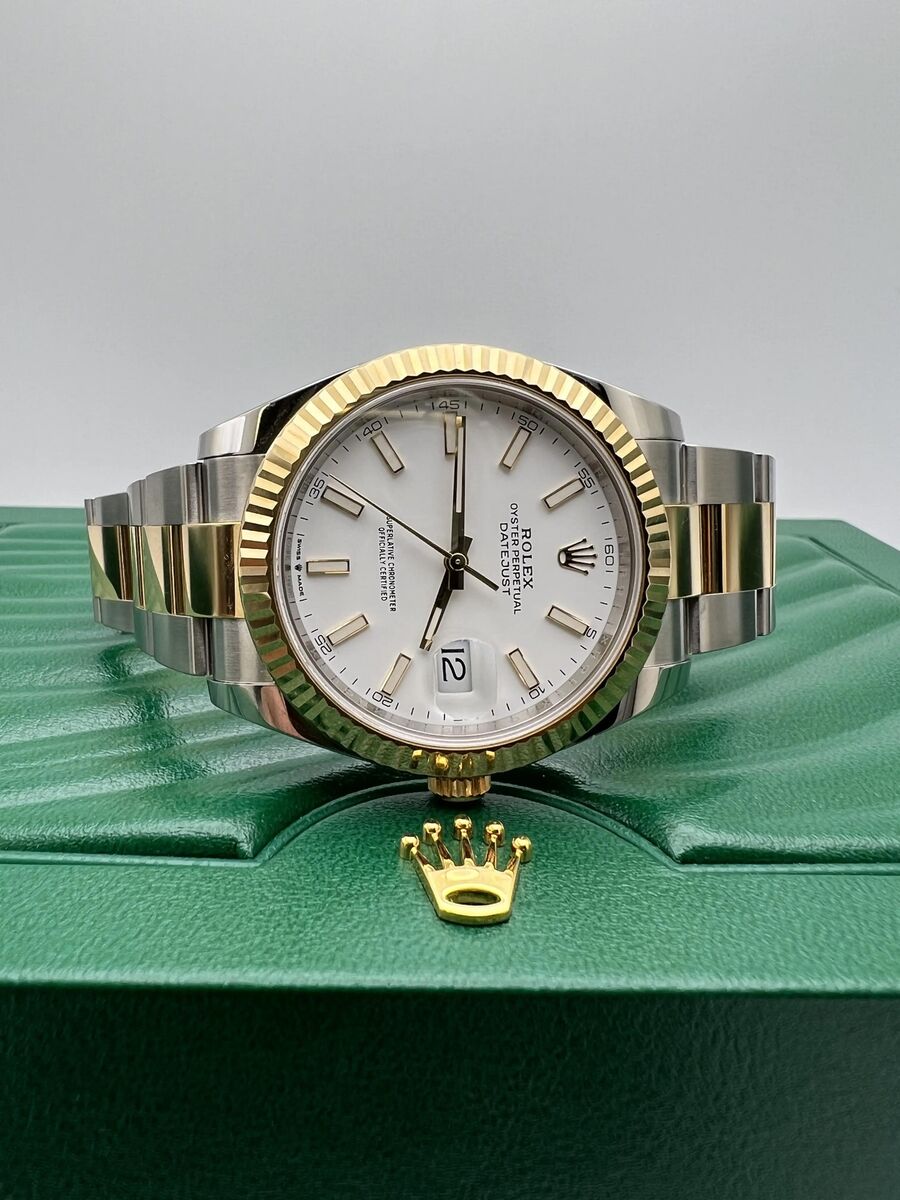 Pristine Rolex Datejust 41 126333 18K Gold Fluted White Dial Pristine Rolex Datejust 41 126333 18K Gold Fluted White Dial