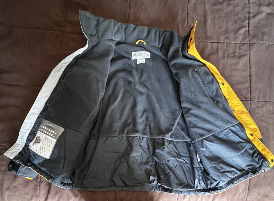 Winter Coat - Columbia Yellow Gray Omni-Heat Waterproof Size L - Image 2 of 4