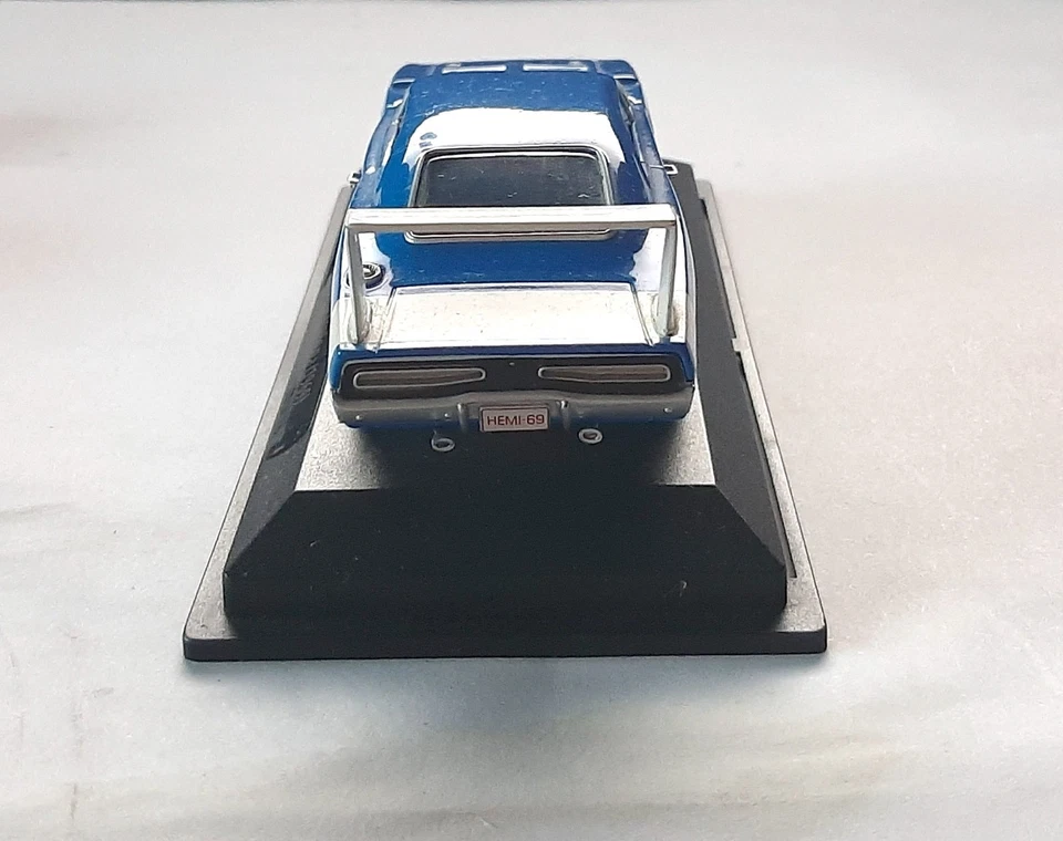Modellino Dodge Challenger Daytona (1969) sc.1:43 - Immagine 3 di 4