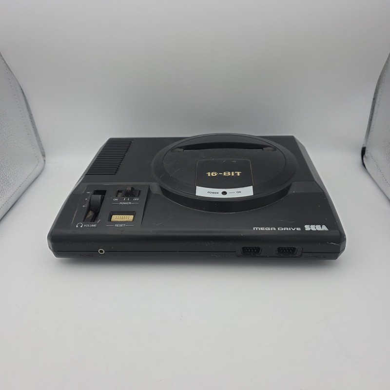 SEGA Mega Drive Console PAL I Model 1600-05 | Working | Read Description