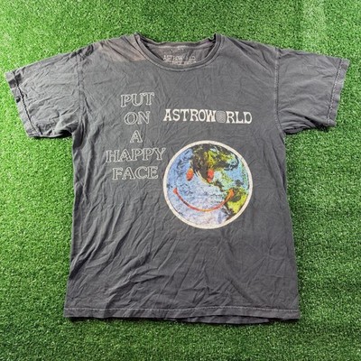 Travis Scott Astroworld Put On A Happy Face T-Shirt size large faded 