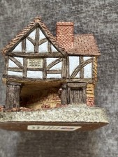 Little Market by David Winter Cottage Ornament Hand Painted Vintage 1980