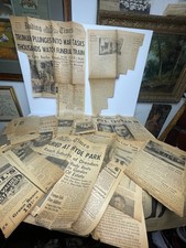 VINTAGE 1945 GROUPING OF CLIPPINGS OF THE PASSING OF FDR. FRANKLIN D ROOSEVELT