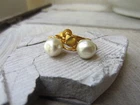 Vintage MIRIAM HASKELL Gold Tone Simple Classic BAROQUE PEARL Clip EARRINGS