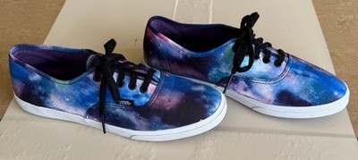 VANS CLASSIC UNISEX SNEAKERS MEN: 7.5 WOMEN: 9 COSMIC GALAXY LACE UP COMFORT