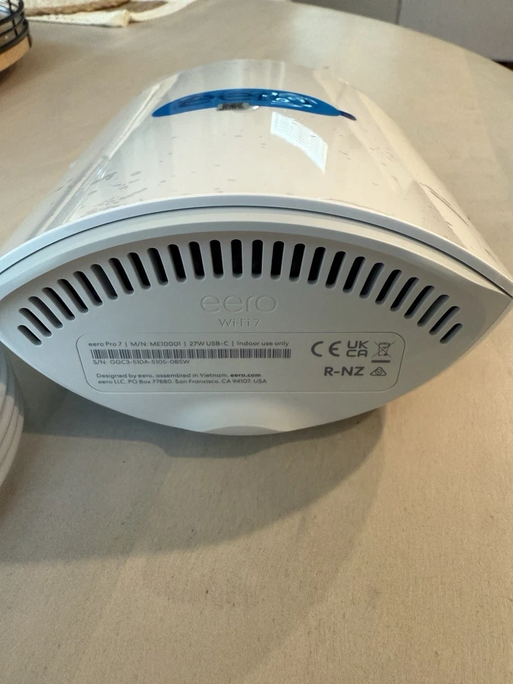 eero Pro 7 Tri-Band Mesh Wi-Fi 7 Router - White (Frontier Powered) - Image 3 of 4