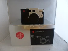Leica Digilux 1 4MP Digital Camera. Comes with original box. Looks and works grt