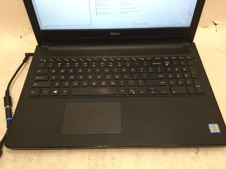 Dell Inspiron 15-3567 / Intel Core i3-7100U @ 2.40GHz / (MISSING PARTS!) -MR - Image 2 of 4