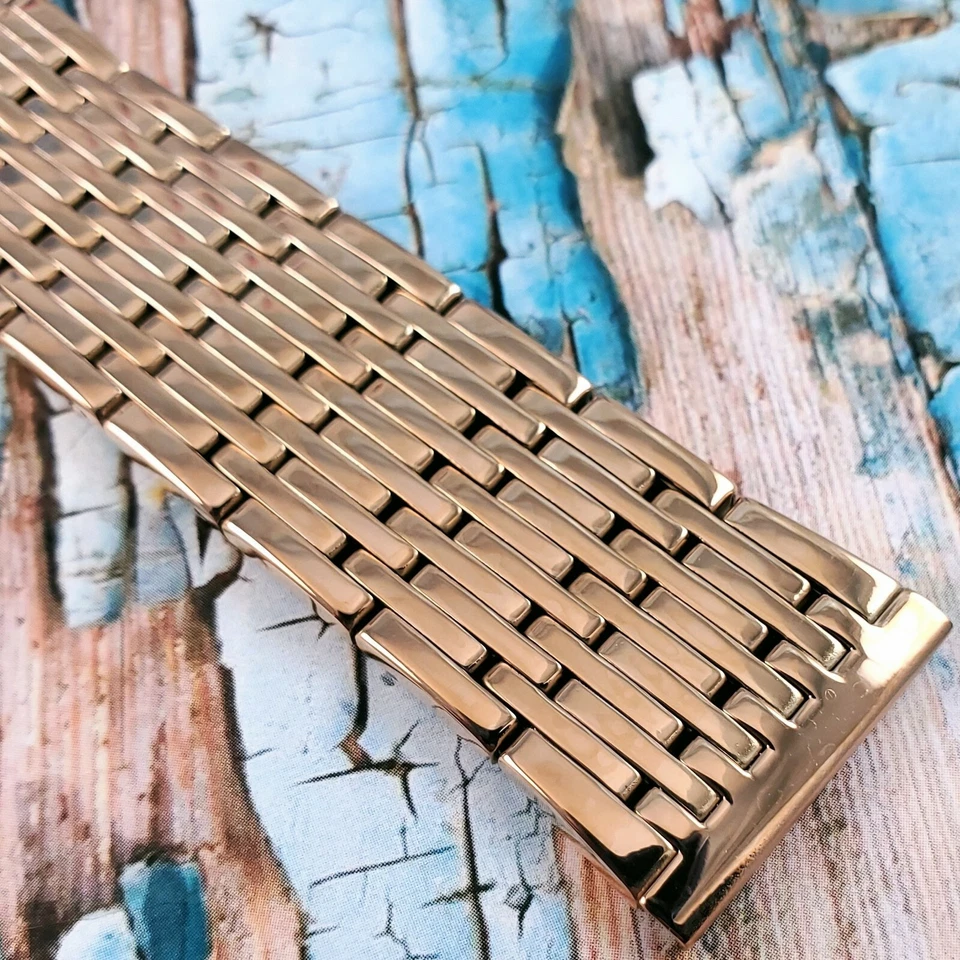 Brazalete Hadley Roma 24 mm IP Chapado en Oro Rosa Acero Inoxidable MB9274 Precio de venta sugerido por el fabricante 52 USD Foto 3 de 4