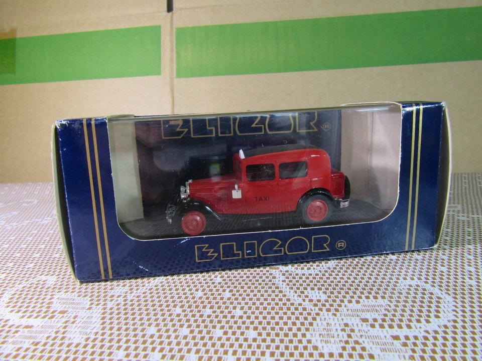 413Z Vintage Eligor 1016 Peugeot 201 Berline 1931 Taxi 1:43 Boite Catalogue - Photo 4/4