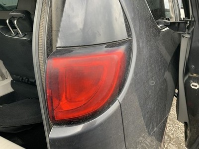 Passenger Tail Light LED Lamps OEM 17-20 PACIFICA 1374703