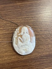 Cameo Brooch 9ct Gold Antique 8.7g. Hallmarked Victorian