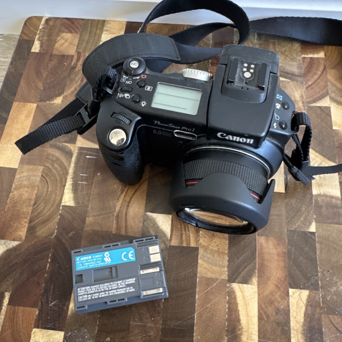Canon PowerShot Pro1 Digital Camera Black 8.0 MP Auto Focus 7x