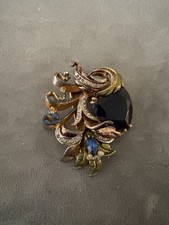 Vintage DeRosa Fur Clip W/ Crystals