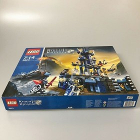 LEGO 8823 Mistlands Tower Castle Knights' Kingdom II 2006 New Sealed