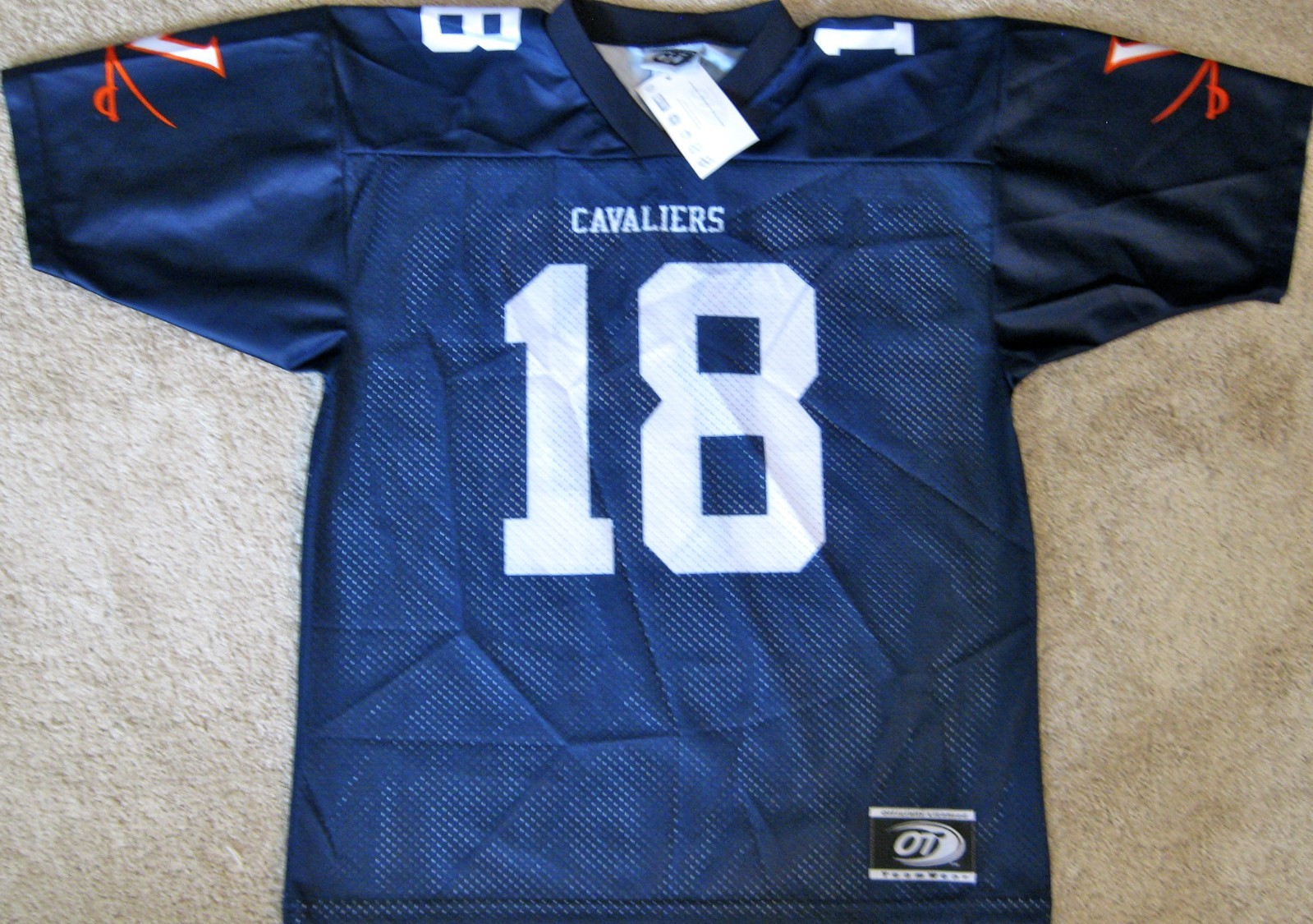 VIRGINIA CAVALIERS YOUTH NCAA FOOTBALL JERSEY 18 NEW YOUTH X LARGE W