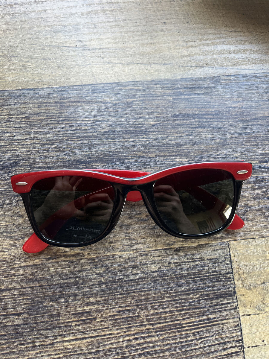 VINTAGE RAY-BAN BLACK/RED TRIM WAYFARER SUNGLASSES B&L5022 VINTAGE RAY-BAN BLACK/RED TRIM WAYFARER SUNGLASSES B&L5022
