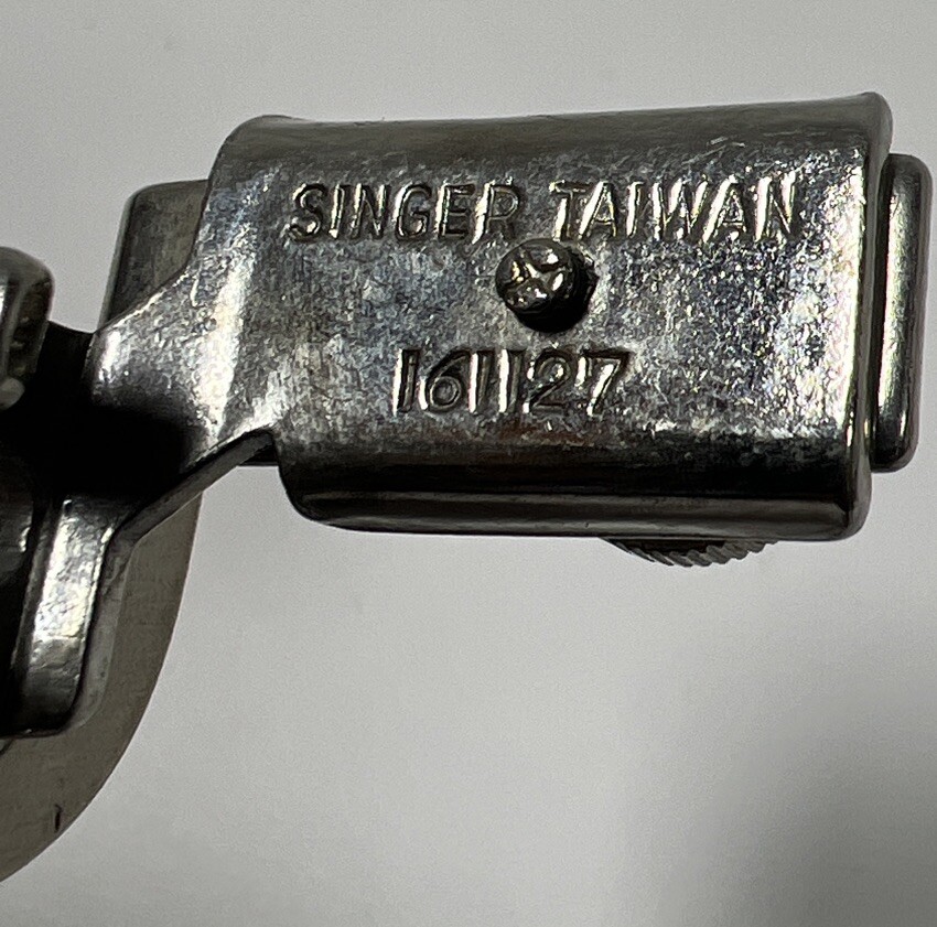 VTG SINGER SIMANCO 161127 Adjustable Zipper Cording Foot Sewing