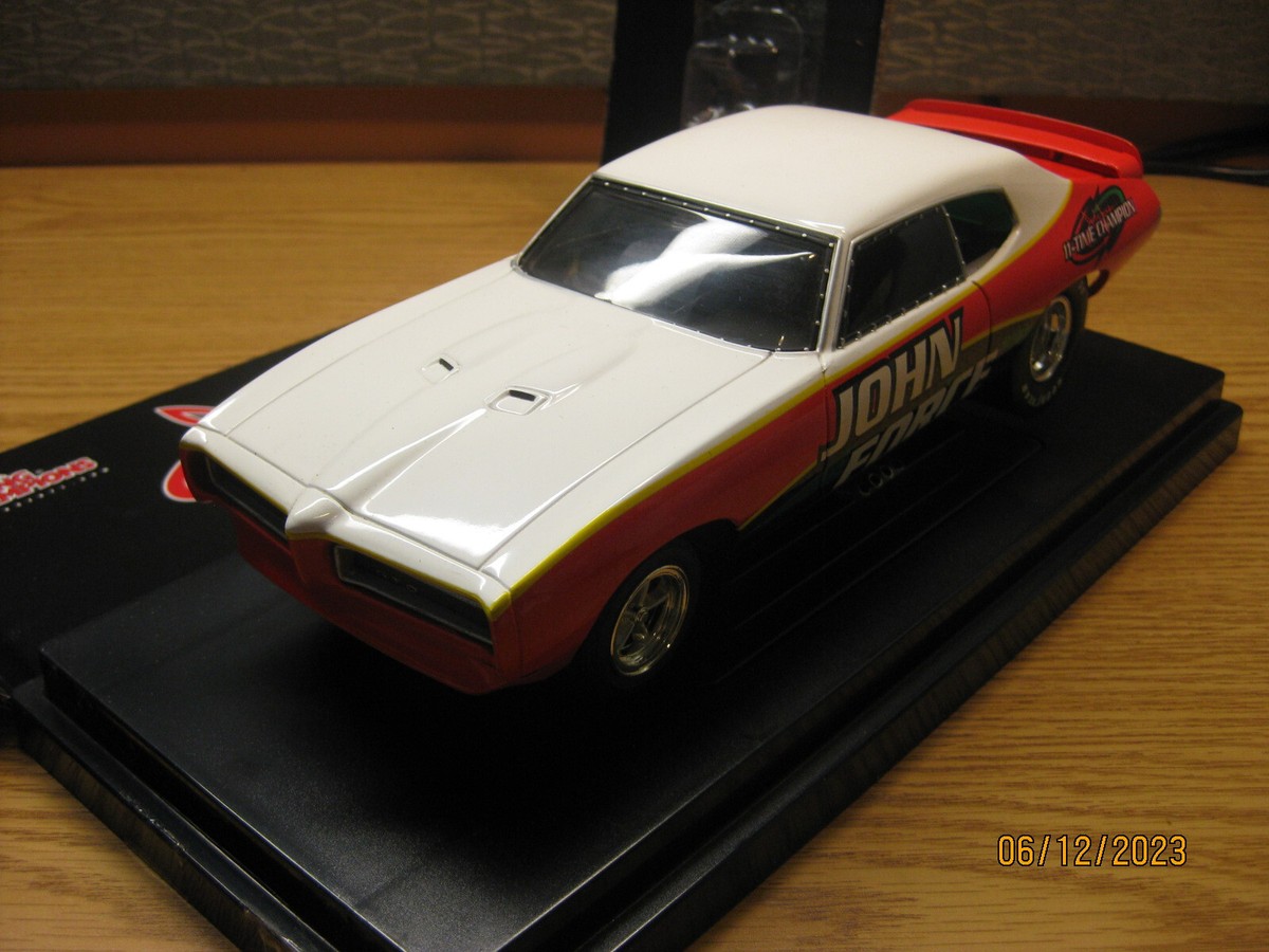 ワンオフカスタム 1/18 Ertl ポンティアック GTO ファニーカー ワンオフカスタム 1/18 Ertl ポンティアック GTO ファニーカー