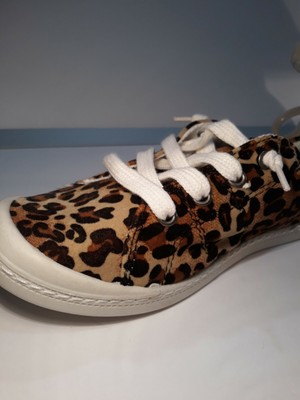 forever comfort tennis shoes