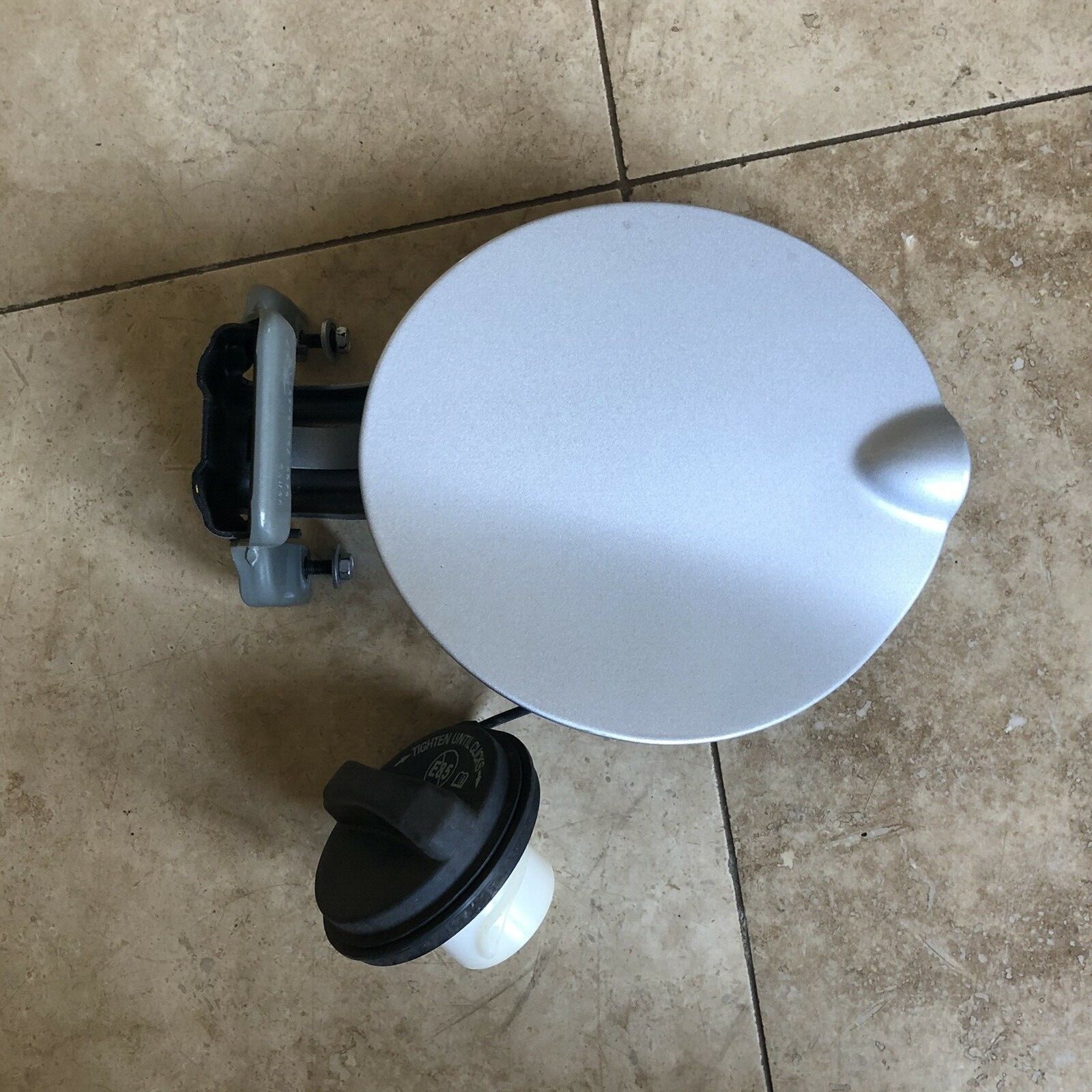 2008 2012 Ford Escape Fuel Door with Gas Cap eBay