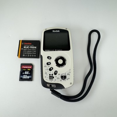 Kodak Playsport Zx3 Waterproof HD Video Camera 1080p Bundle