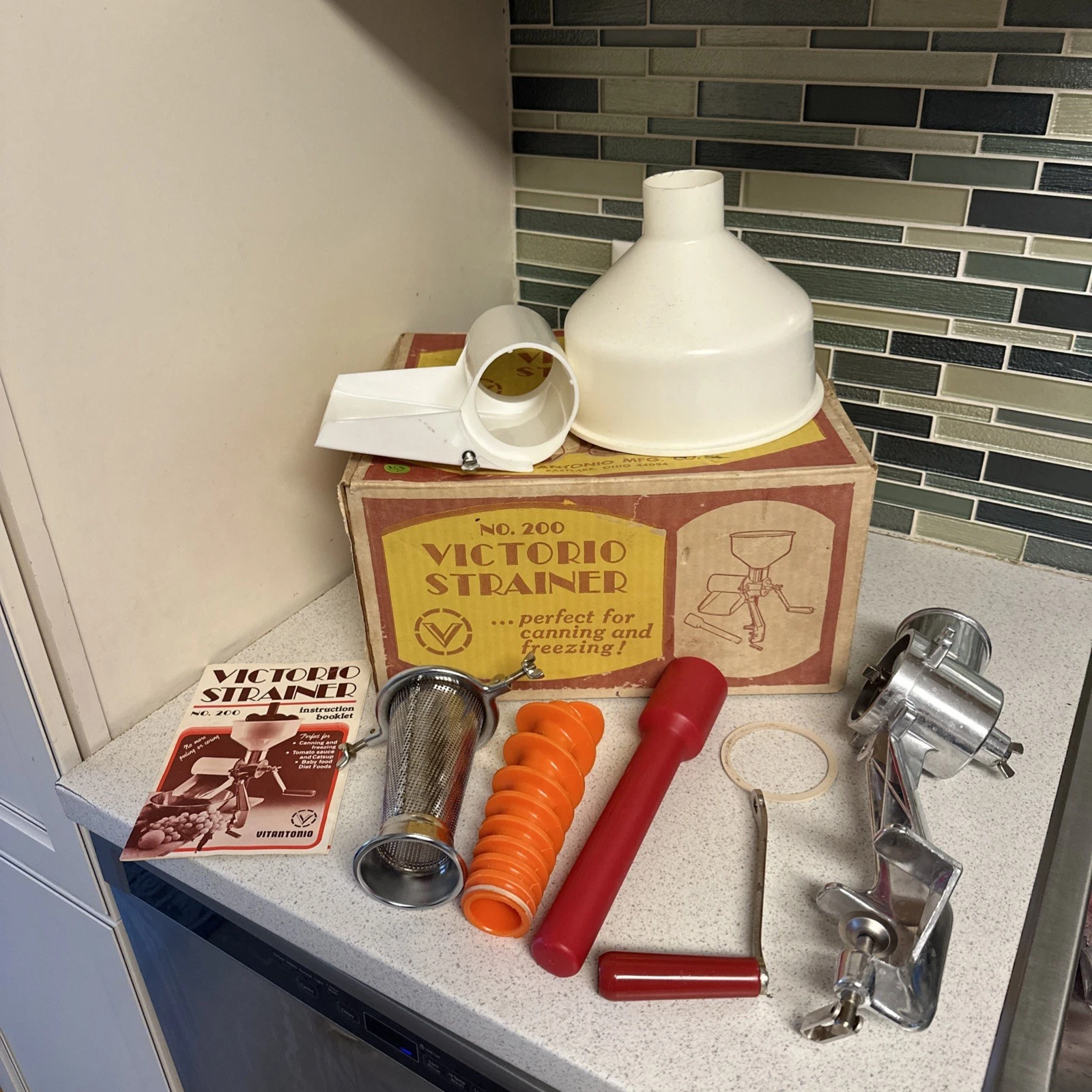 Vintage Vitantonio #200 Victorio Strainer - In Box