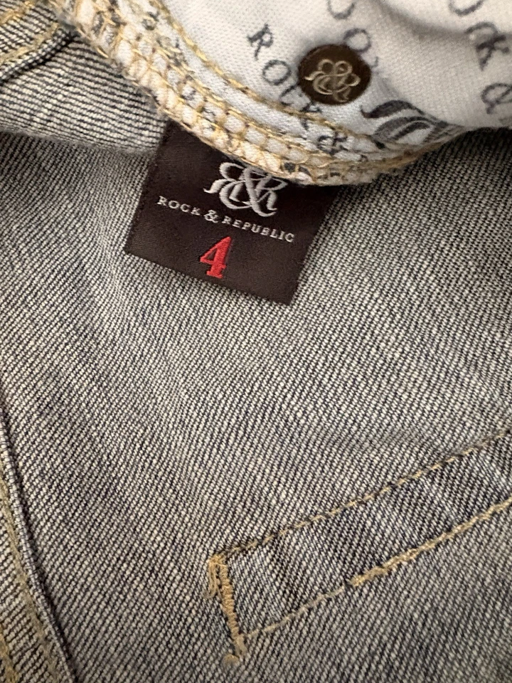 Pantalones de mezclilla para mujer Rock & Republic pierna recta talla 4 tiene un lazo de cinturón roto 😢 Foto 4 de 4