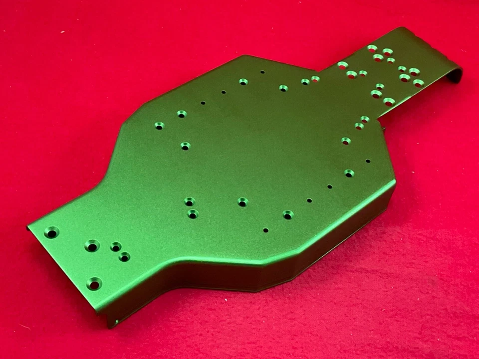 Team Associated  RC10 GREEN edition PAN CHASSIS Nose Plate + Motor Mount 40TH - Image 4 of 4