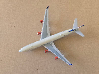 1:400 Airbus A340-300 SAS Scandinavian Airlines OY-KBI Panda