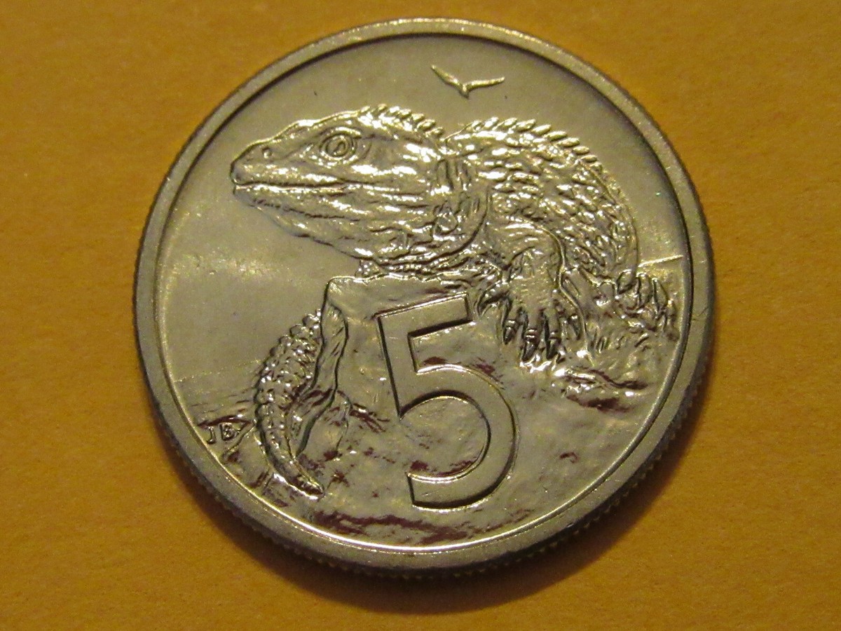 1982 New Zealand 5 Cent Coin nice coin world coins dragon lizard